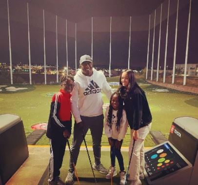 Myles Lashley with his father Bobby Lashley and siblings.